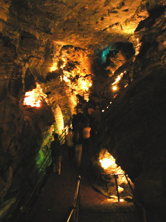 Howe Caverns